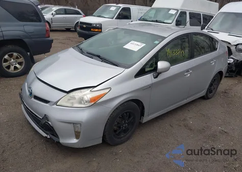 2013 Toyota Prius Three z USA, uszkodzony, nr VIN JTDKN3DU4D5605978